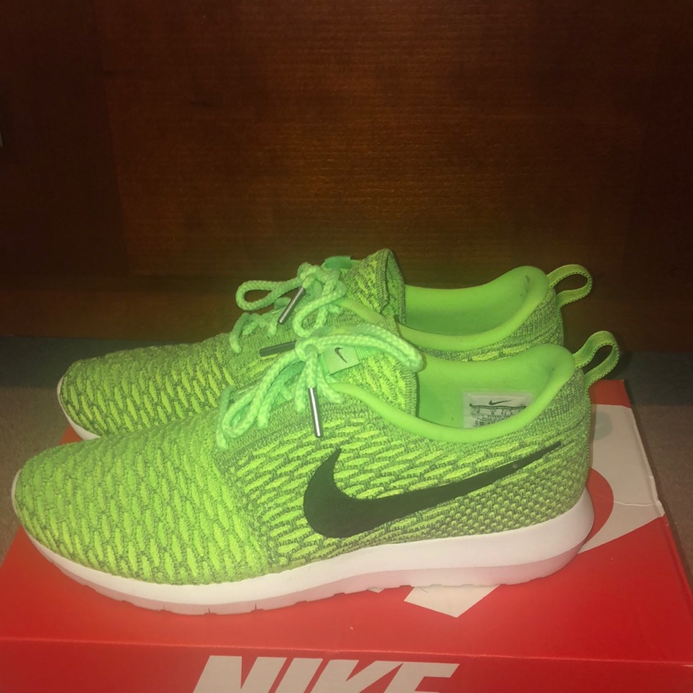 Nike Lime Green Athletic Shoes